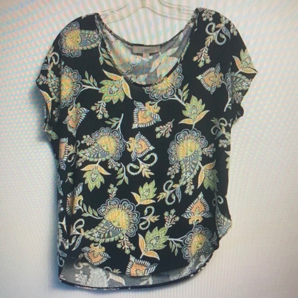 Floral blouse size small